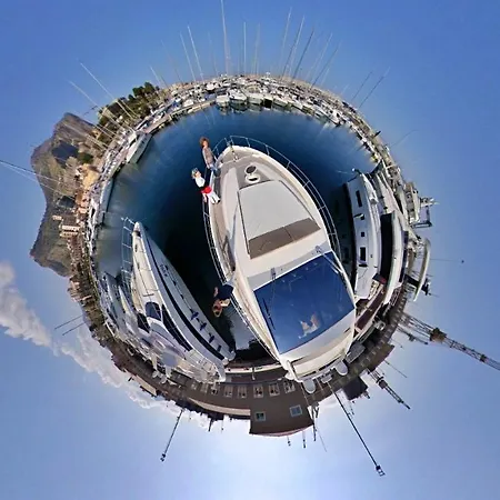 Botel Laysar Yachting