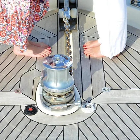 Laysar Yachting